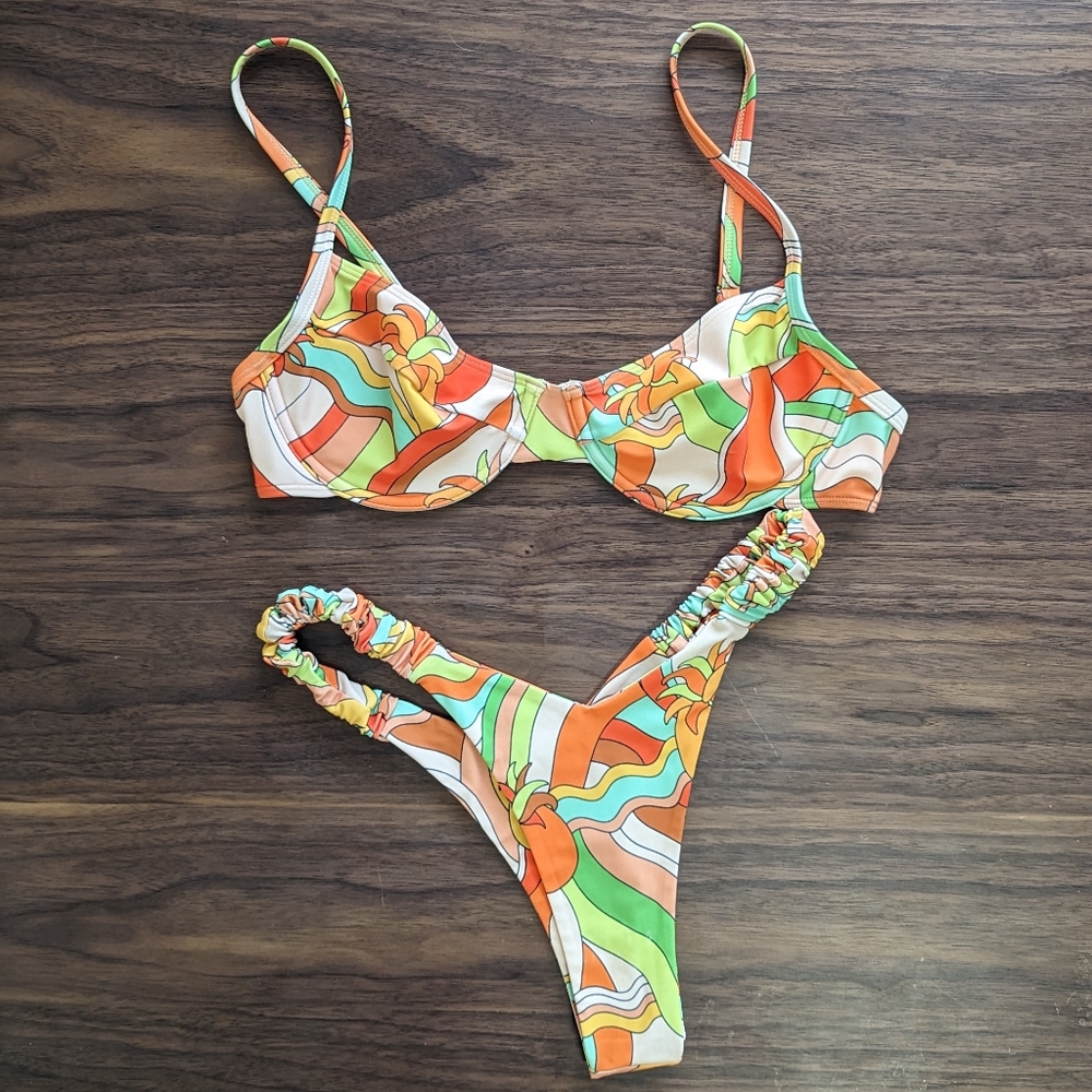 Kulani Kinis Bikini in Road Runner